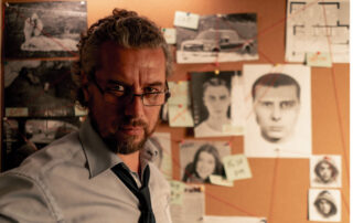 Remissão da Depressão, Prevenção de Recaídas, Saúde Mental, Estilo de Vida Saudável, Higiene do Sono, Nutrição e Humor, Crescimento Pós-Traumático, Resiliência, Eixo Intestino-Cérebro, BDNF, Exercício Físico e Depressão, Manutenção Terapêutica, Estigma em Saúde Mental, Autocuidado, Psicologia Positiva, Terapia Cognitiva, Psiquiatria, Gestão do Estresse, Bem-Estar, Recuperação Mental, Mindfulness, Ritmo Circadiano, Suporte Social, Vida Pós-Depressão, Autocompaixão.